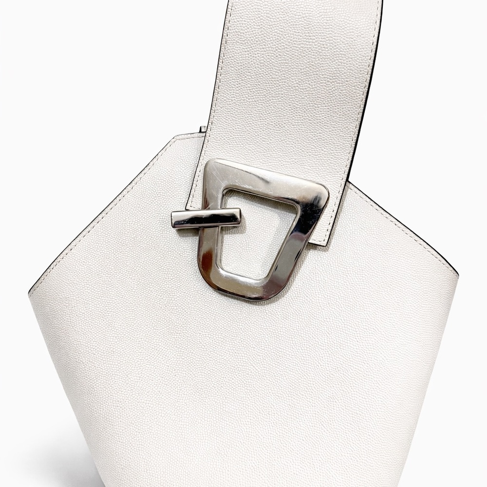 Chic White Shoulder Bag with Silver Detail